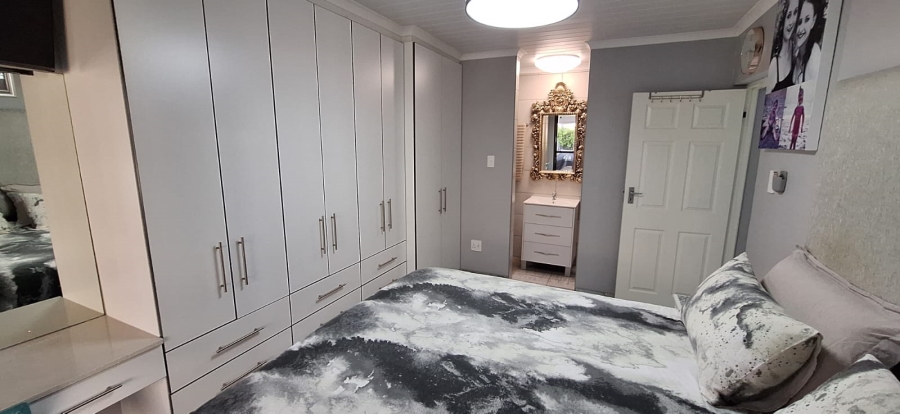 2 Bedroom Property for Sale in Island View Western Cape